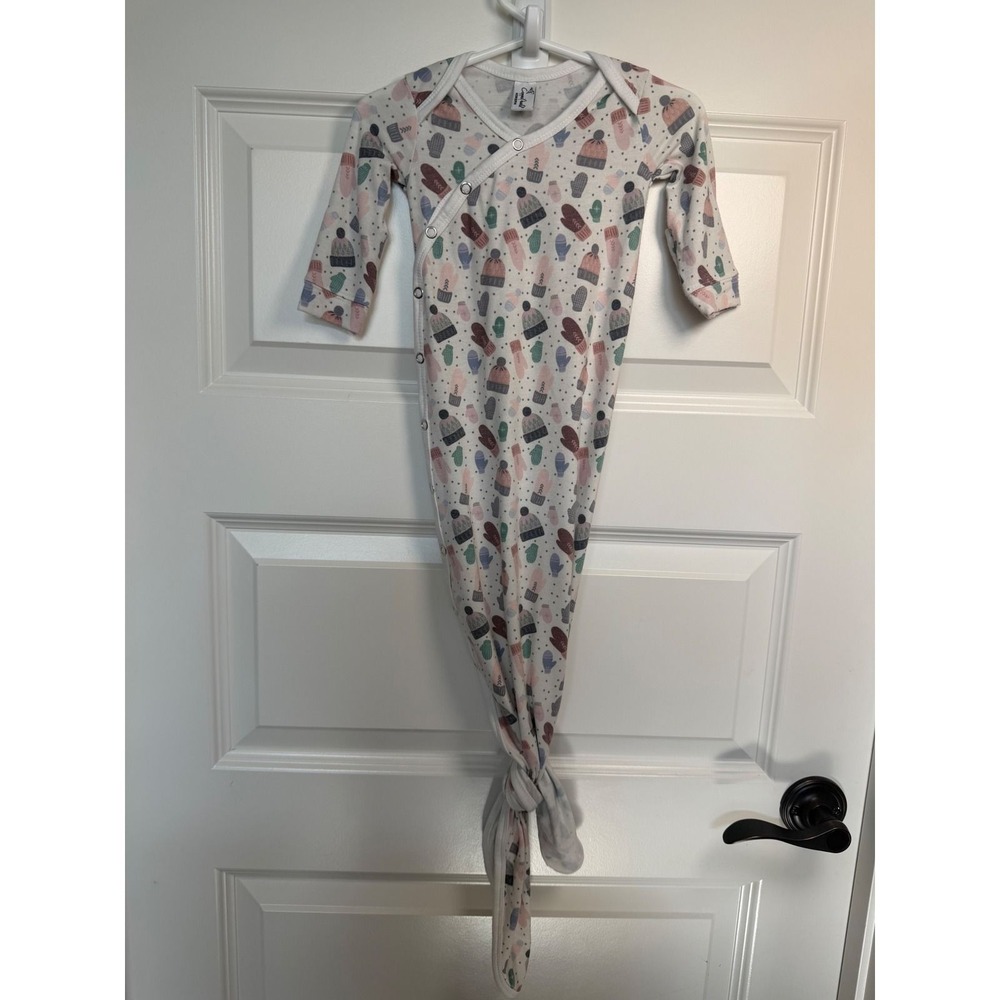 27.Copper Pearl Newborn Tie Knotted Gown Mitten Print White Pink Blue Sleeper